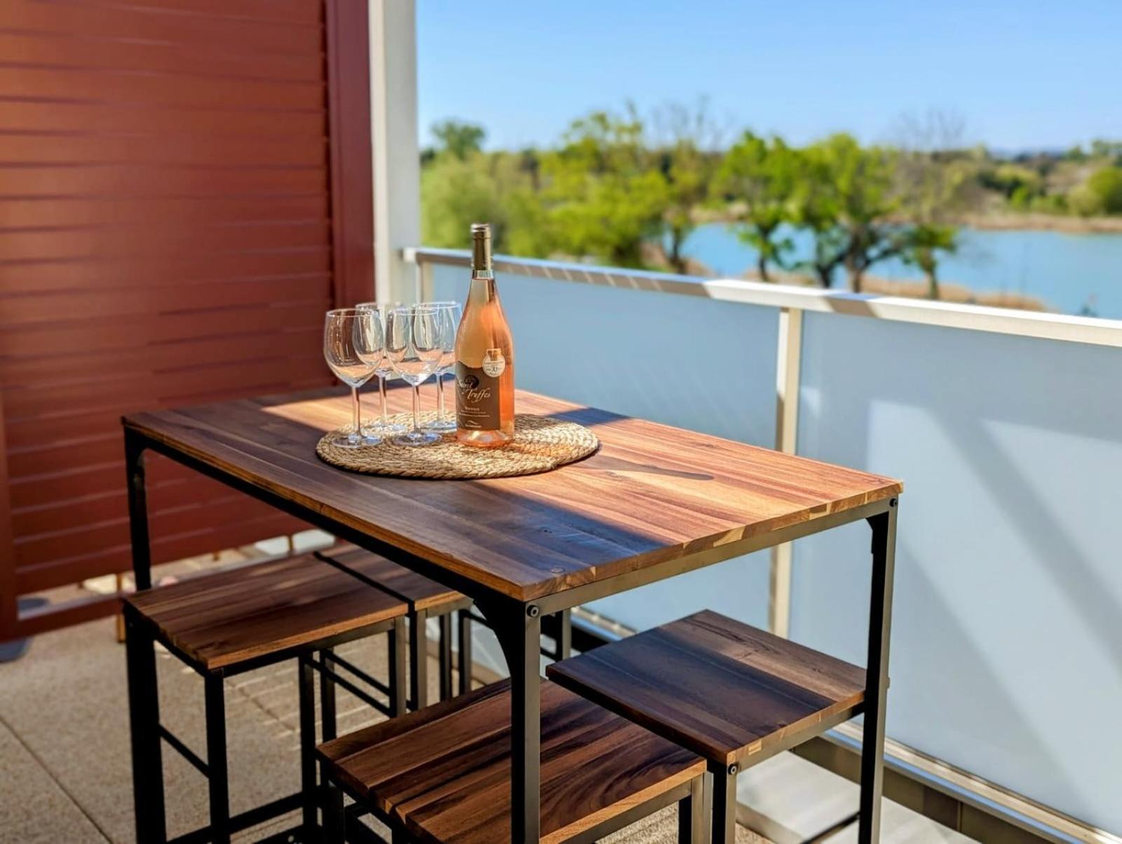 Lakeside Provence - Appartement Classe 4 Etoiles, Vue Sur Le Lac, Parking Sous-Sol, Double Clim Монте Екстер'єр фото
