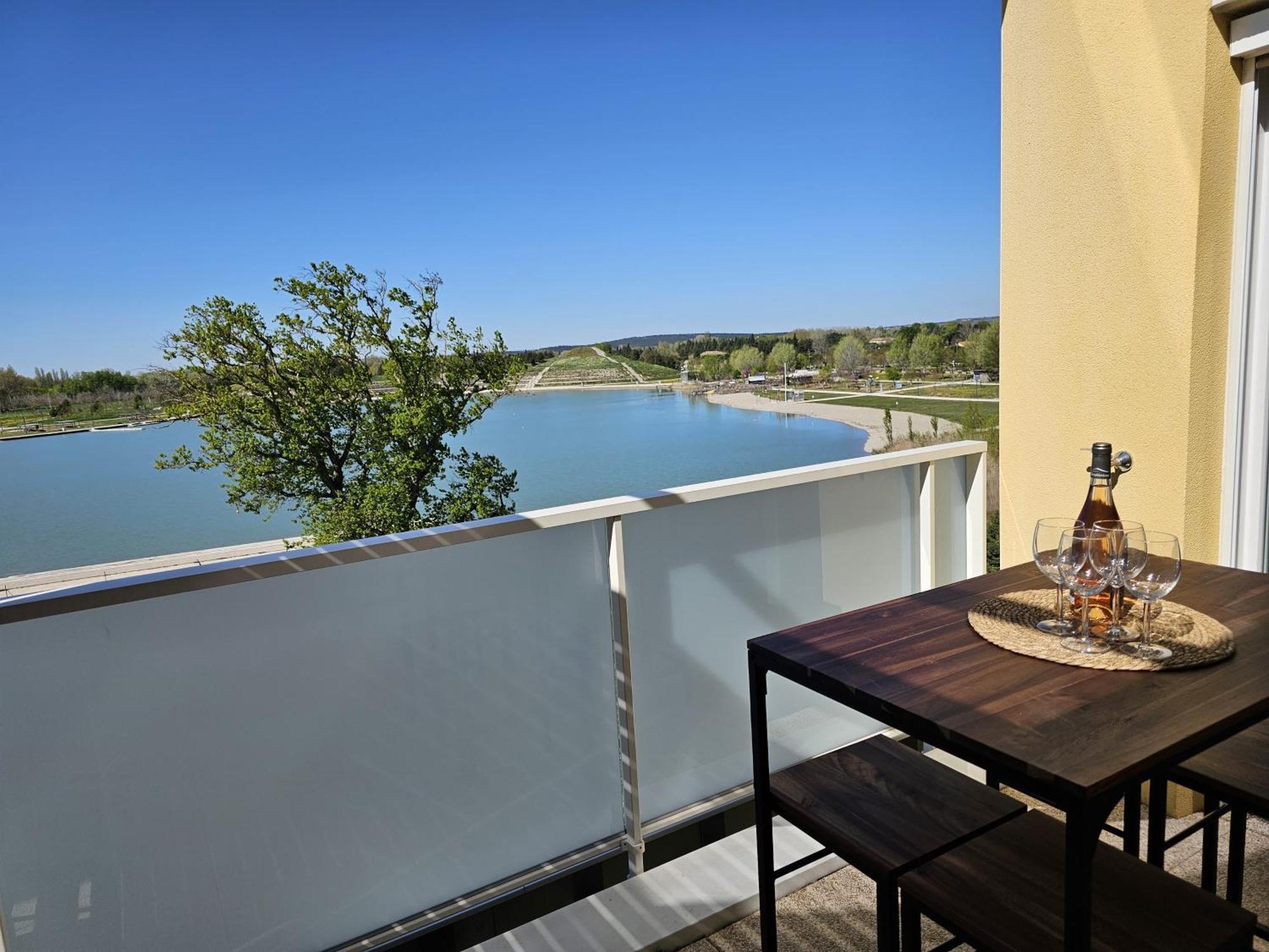 Lakeside Provence - Appartement Classe 4 Etoiles, Vue Sur Le Lac, Parking Sous-Sol, Double Clim Монте Екстер'єр фото