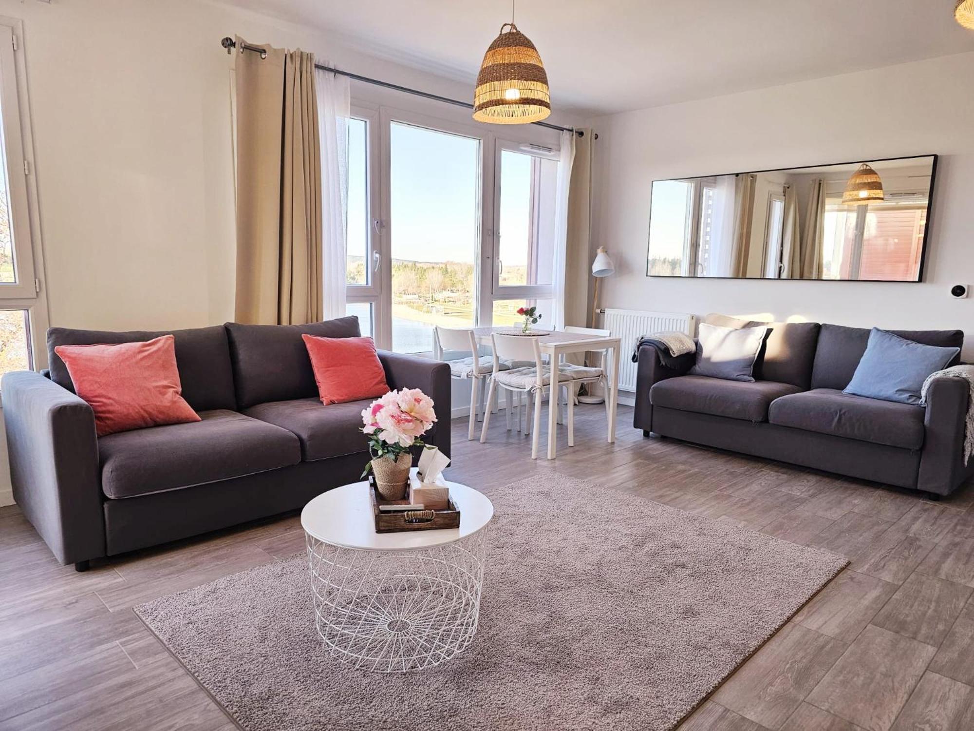 Lakeside Provence - Appartement Classe 4 Etoiles, Vue Sur Le Lac, Parking Sous-Sol, Double Clim Монте Екстер'єр фото
