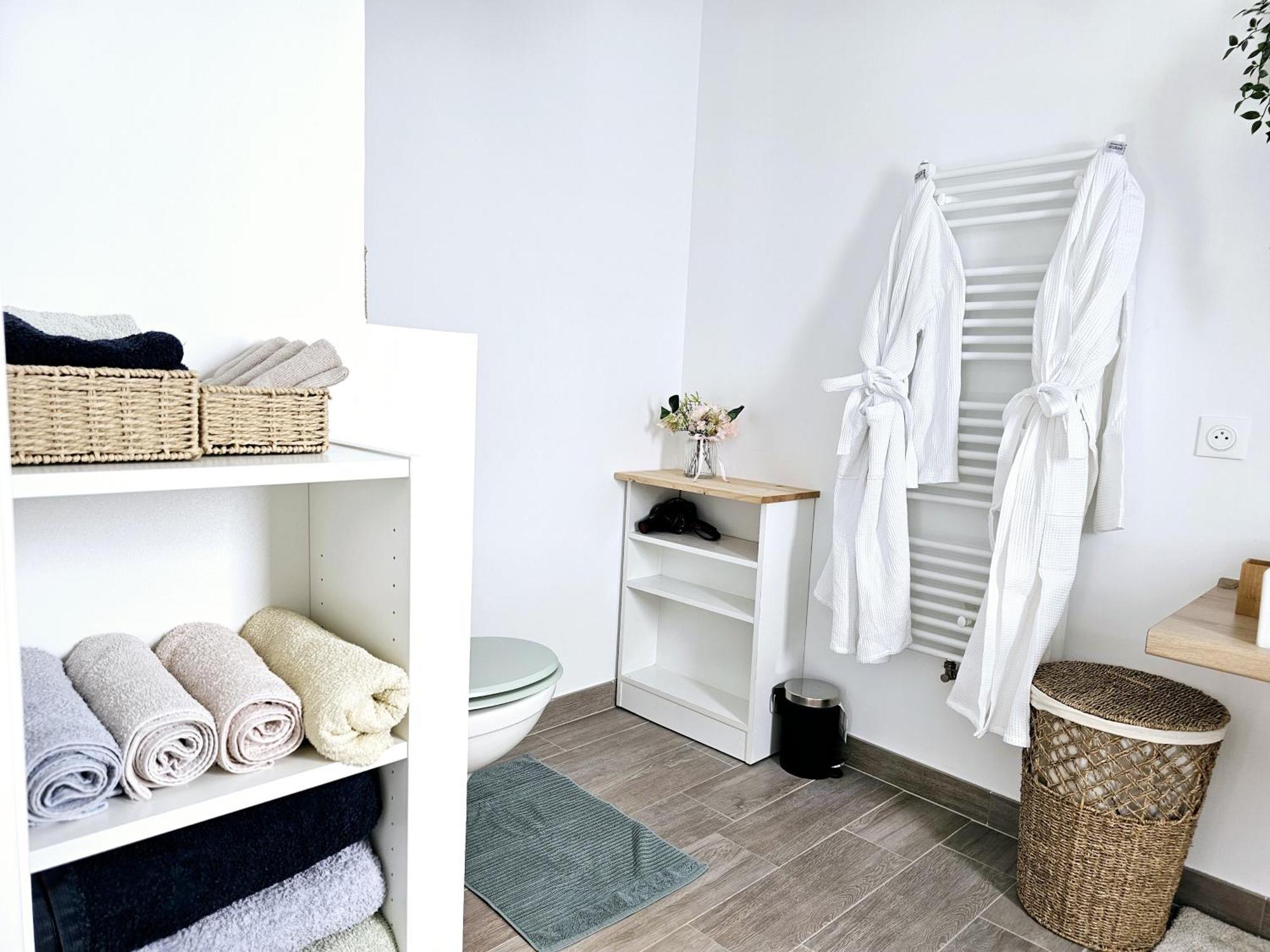Lakeside Provence - Appartement Classe 4 Etoiles, Vue Sur Le Lac, Parking Sous-Sol, Double Clim Монте Екстер'єр фото