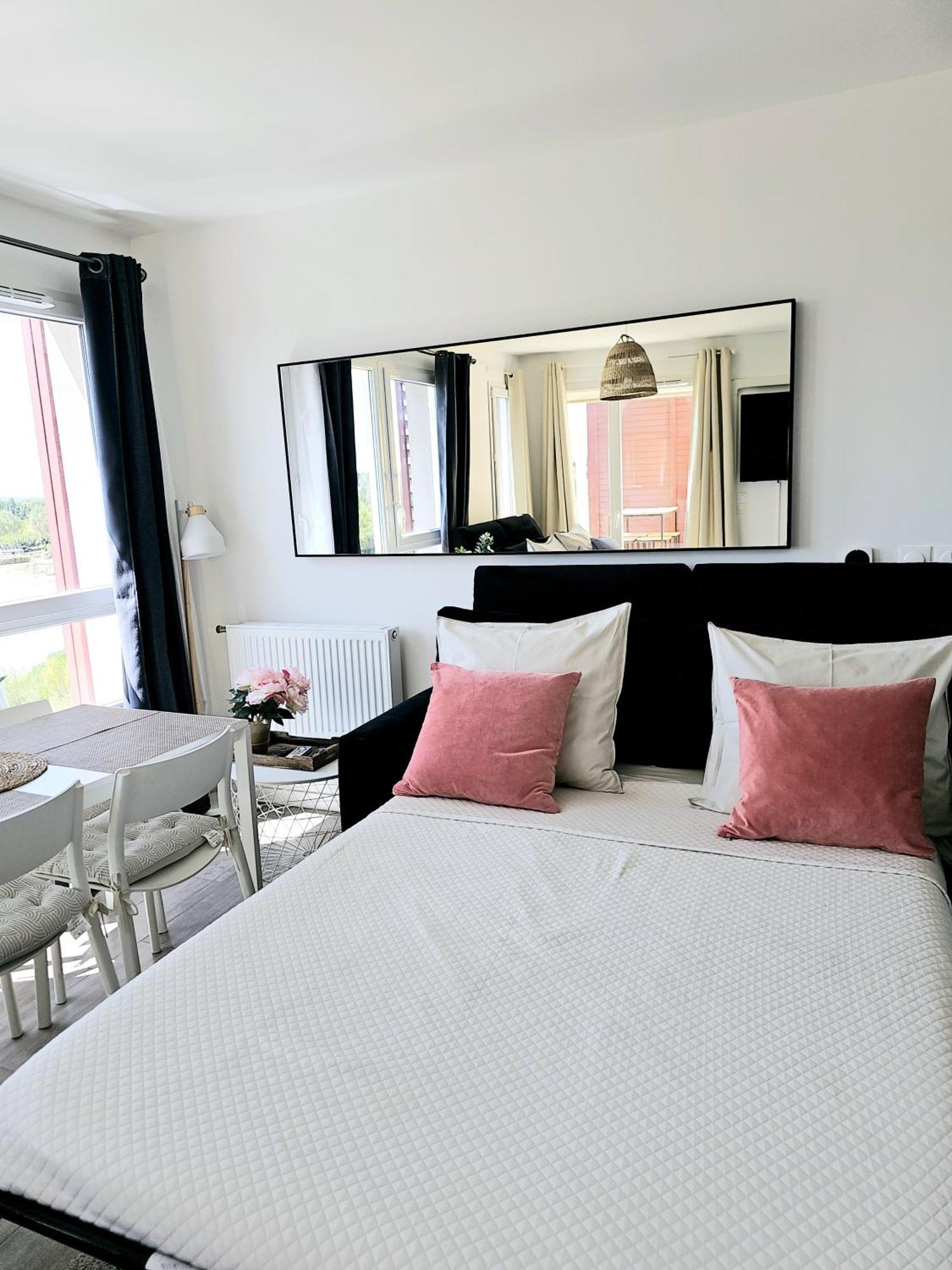 Lakeside Provence - Appartement Classe 4 Etoiles, Vue Sur Le Lac, Parking Sous-Sol, Double Clim Монте Екстер'єр фото